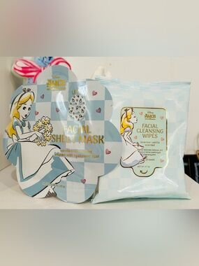 Alice In Wonderland Sheet Mask and Facial Cleansing Wips Duo - Choose 1